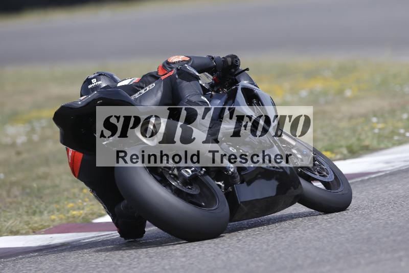 /37 09.08.2026  Pluess Motosport ADR/Freies Fahren/unklar